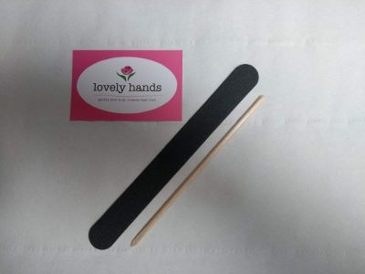 Nail-file-and-cuticle-pusher-768x576